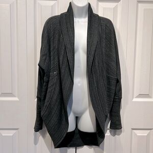 Aritzia Wilfred Black/Grey Open Face Sweatshirt Cardigan Size Small‎